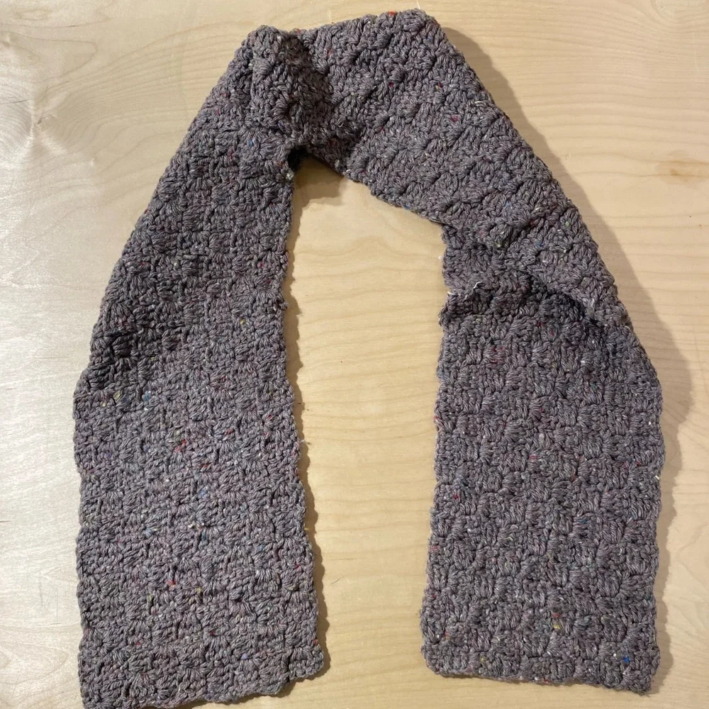 Crochet Cozy Textured Gray Scarf (FC)